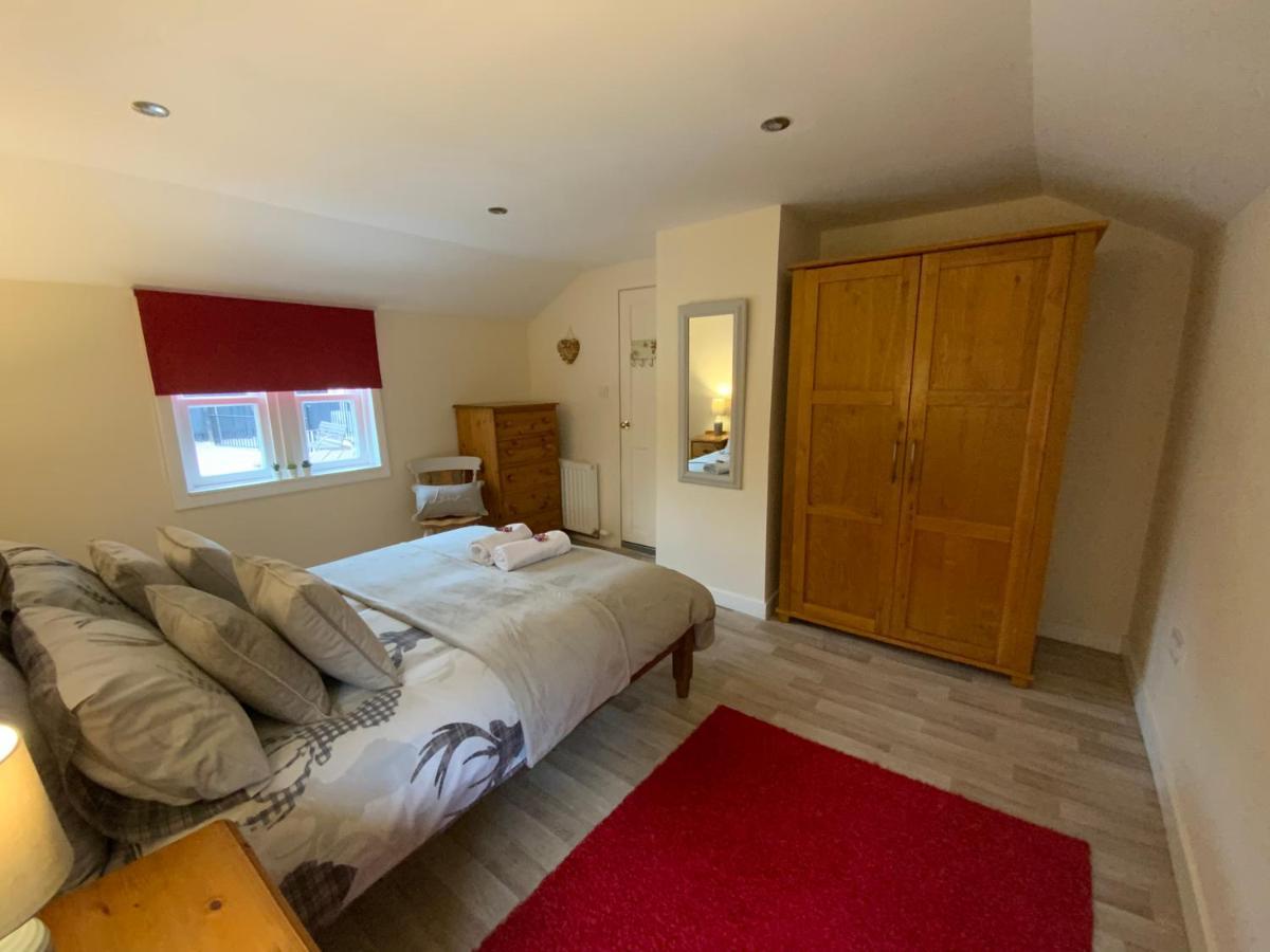 Deeside Snugs Apartments Kincardine O'Neil Eksteriør billede